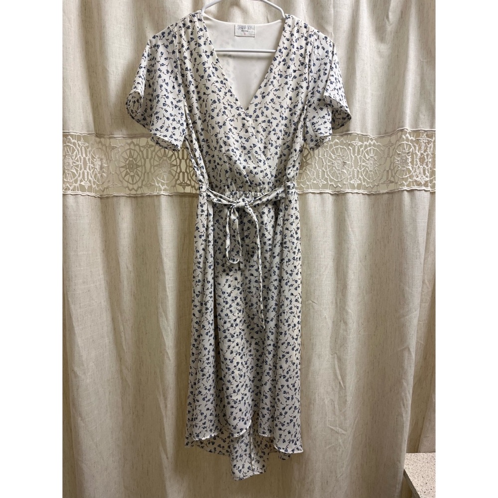 Sienna Sky Floral Dress 🌱